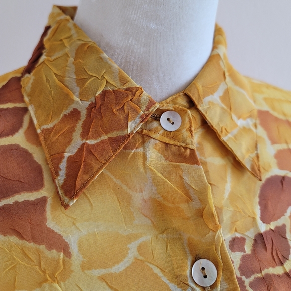 VTG Nicola Sheer Giraffe Print Blouse - Picture 3 of 12